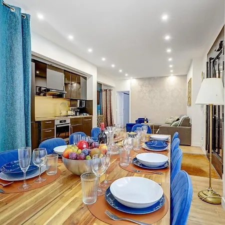 Apartment Spacieux A Paris- 10 Voyageurs Paris