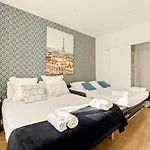 Spacieux appartement à Paris- 10 voyageurs